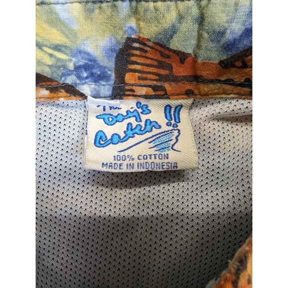 The Days Catch Men's Fishing Shirt Short Sleeve Vented Fish Print All Over Sz M - Picture 5 of 9